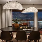 Premium Penthouse Sea & Mountain View In 2-bathrooms, Free Parking In Garage Apartment *