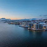 شقة Premium Penthouse Sea & Mountain View In 2-bathrooms, Free Parking In Garage