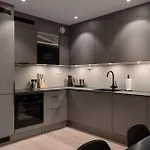 Premium Penthouse Sea & Mountain View In 2-bathrooms, Free Parking In Garage * Tromsø