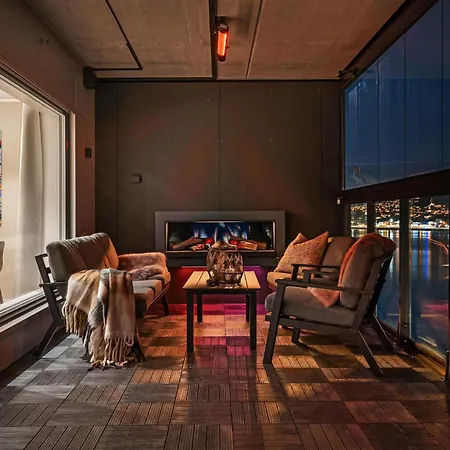 Premium Penthouse Sea & Mountain View Apartment Tromso