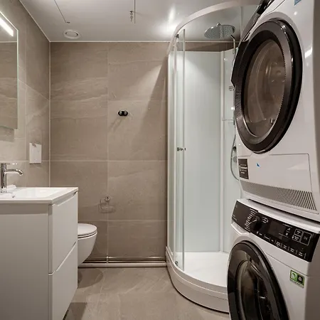 Premium Penthouse Sea & Mountain View In 2-bathrooms, Free Parking In Garage Apartamento