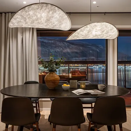 Premium Penthouse Sea & Mountain View In 2-bathrooms, Free Parking In Garage Апартаменты *