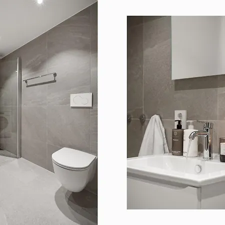 Apartment Premium Penthouse Sea & Mountain View In 2-bathrooms, Free Parking In Garage Tromso