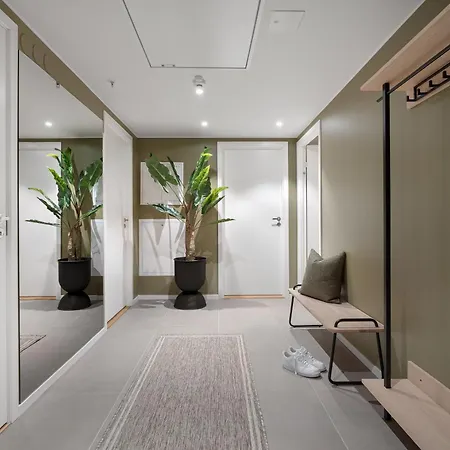 Апартаменты Premium Penthouse Sea & Mountain View In 2-bathrooms, Free Parking In Garage Тромсё