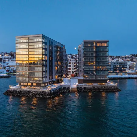 Apartment Premium Penthouse Sea & Mountain View In 2-bathrooms, Free Parking In Garage