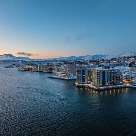 Premium Penthouse Sea & Mountain View Apartment *
