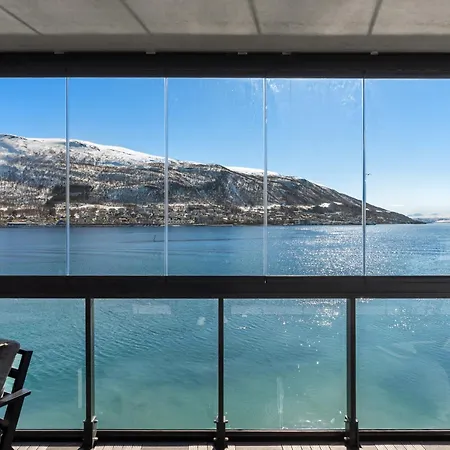Premium Penthouse Sea & Mountain View *