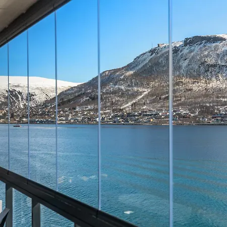 Premium Penthouse Sea & Mountain View *