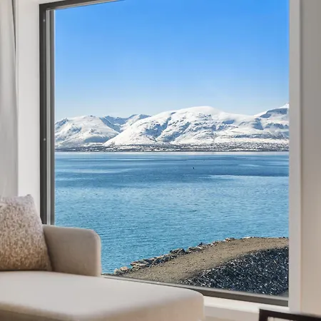 Premium Penthouse Sea & Mountain View In 2-bathrooms, Free Parking In Garage * Tromsø