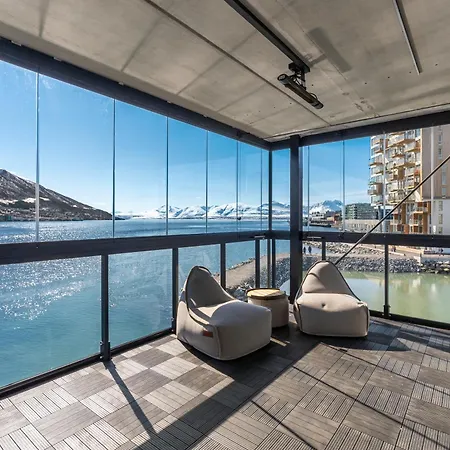 Premium Penthouse Sea & Mountain View *