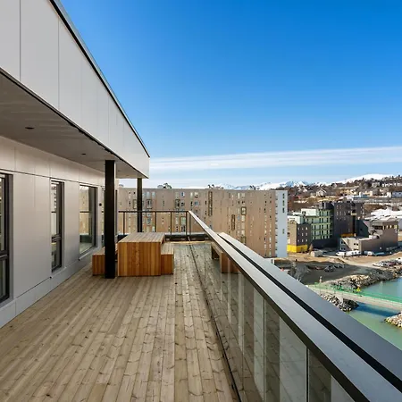 Premium Penthouse Sea & Mountain View In 2-bathrooms, Free Parking In Garage *