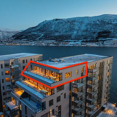Premium Penthouse Sea & Mountain View In 2-bathrooms, Free Parking In Garage * Tromsø