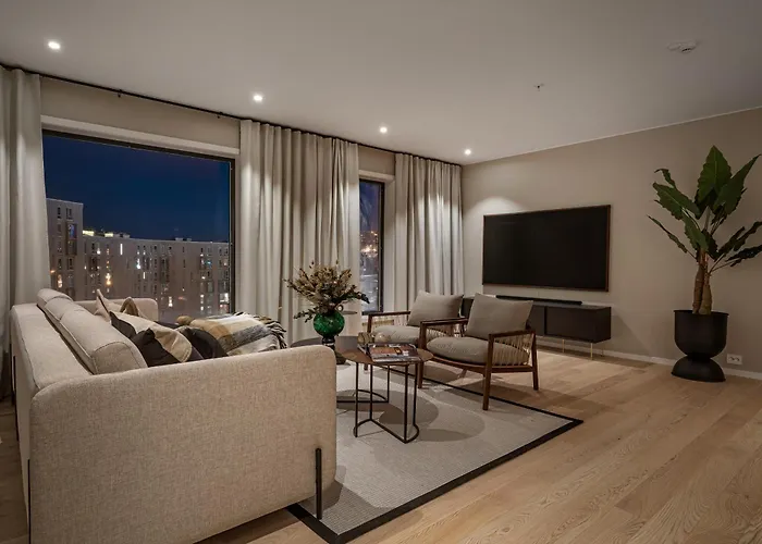 Premium Penthouse Sea & Mountain View In 2-bathrooms, Free Parking In Garage