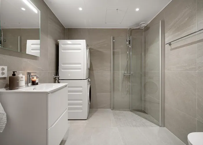 Premium Penthouse Sea & Mountain View In 2-bathrooms, Free Parking In Garage Tromsø