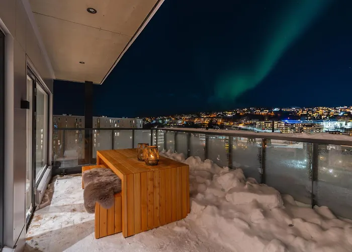 Premium Penthouse Sea & Mountain View In 2-bathrooms, Free Parking In Garage