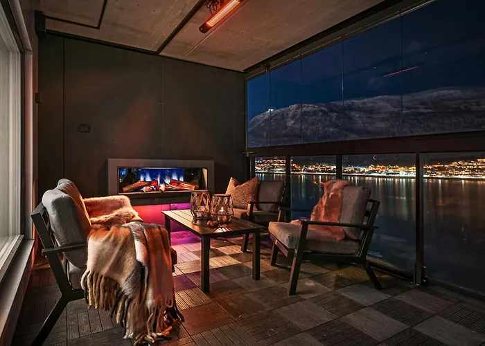 Premium Penthouse Sea & Mountain View In 2-bathrooms, Free Parking In Garage Apartment *